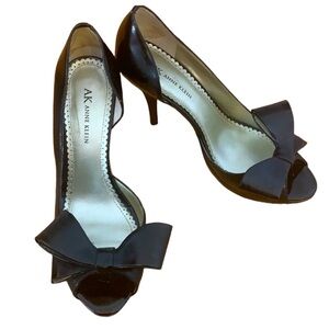 Anne Klein heels size 8.5